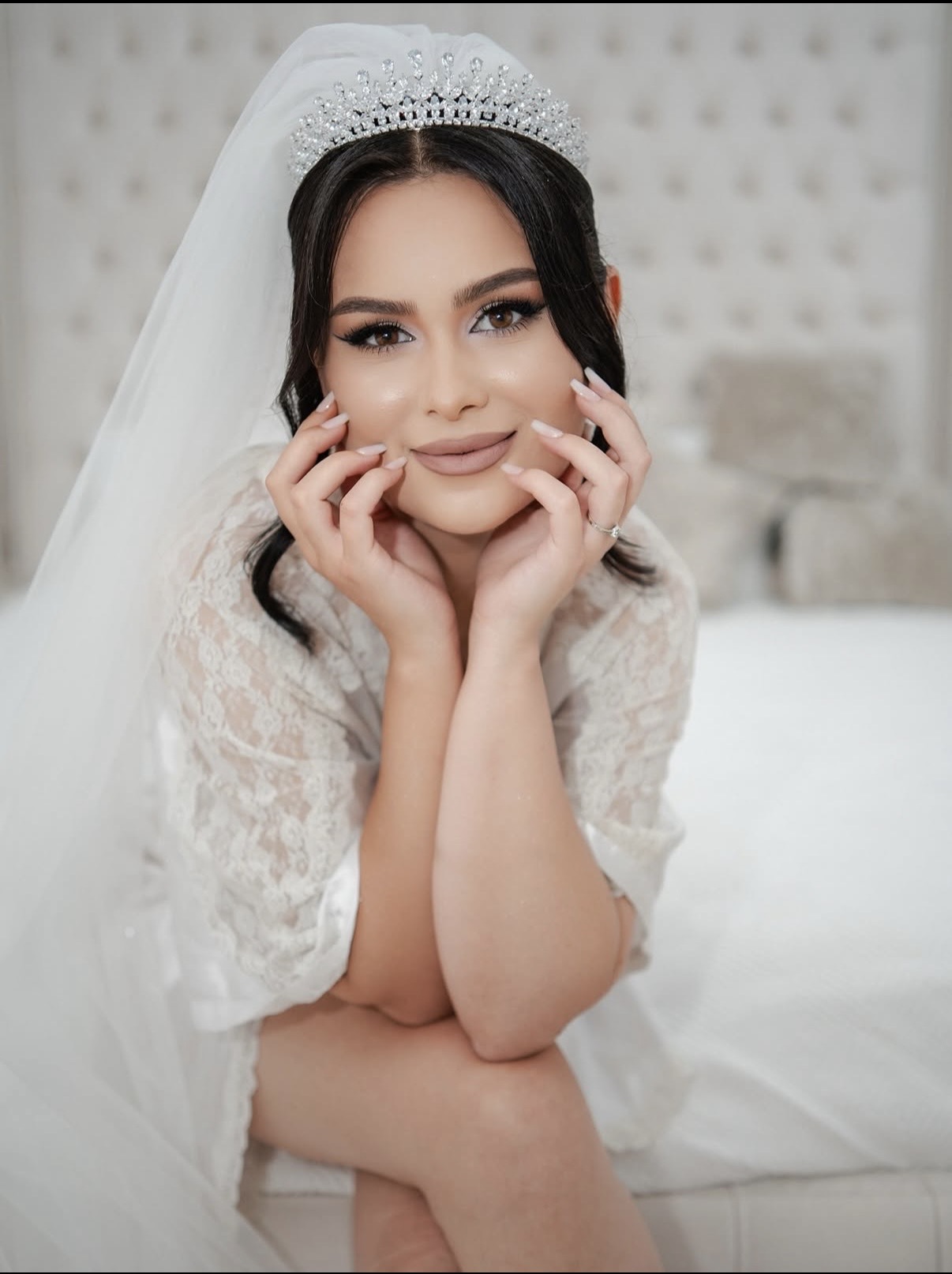 Mireasă glam cu volet — Mirese